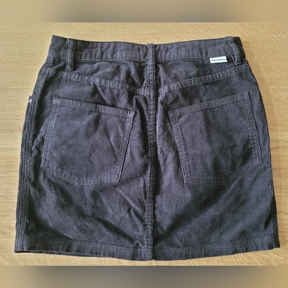 🖤 Billabong Black Corduroy Cotton Button-Front Skirt – NEW - Size 28 - Picture 2 of 5